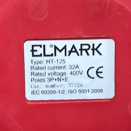 Gondola Flat Number 2 דירה *